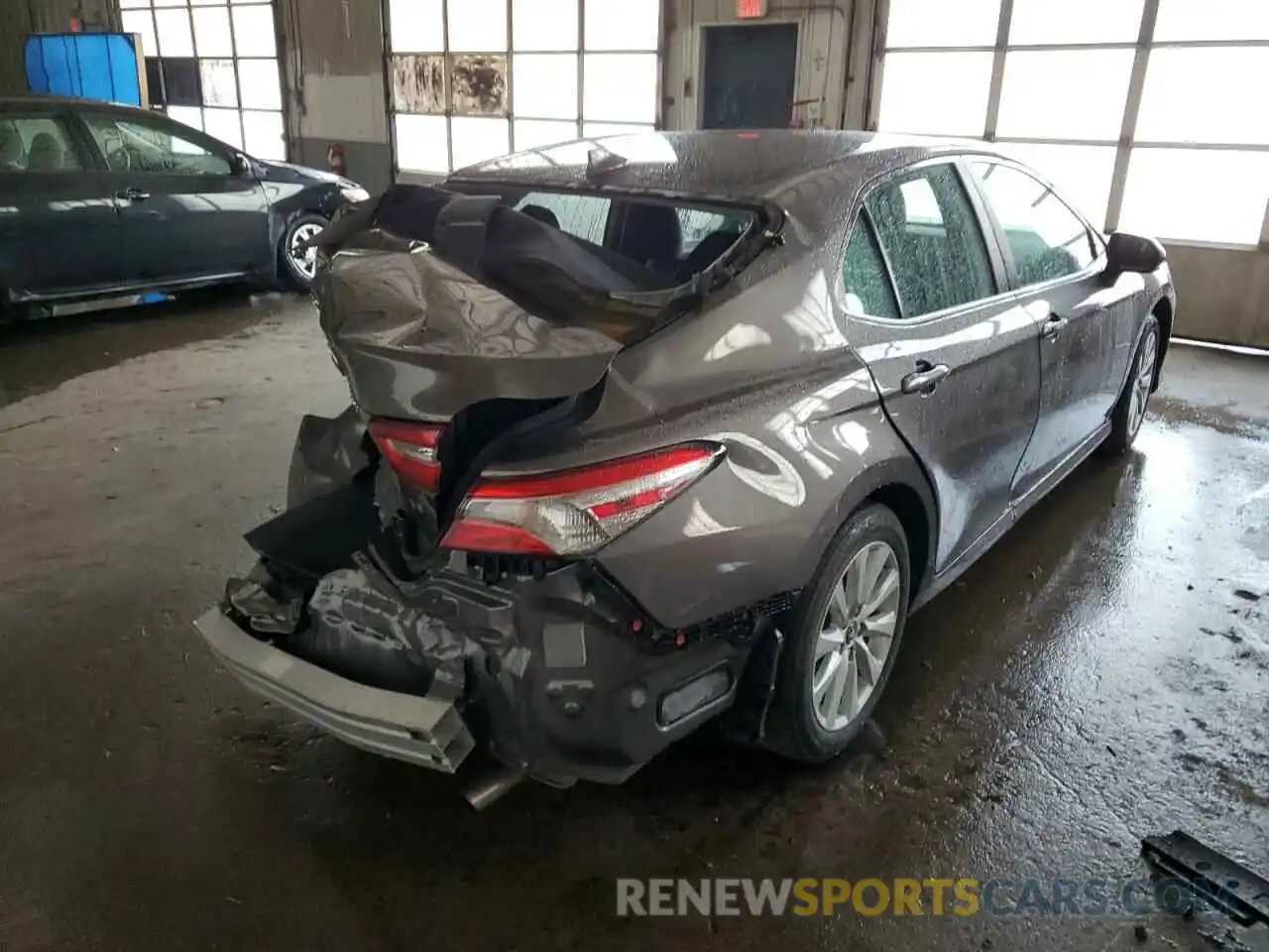 4 Photograph of a damaged car 4T1B11HKXKU734136 TOYOTA CAMRY 2019