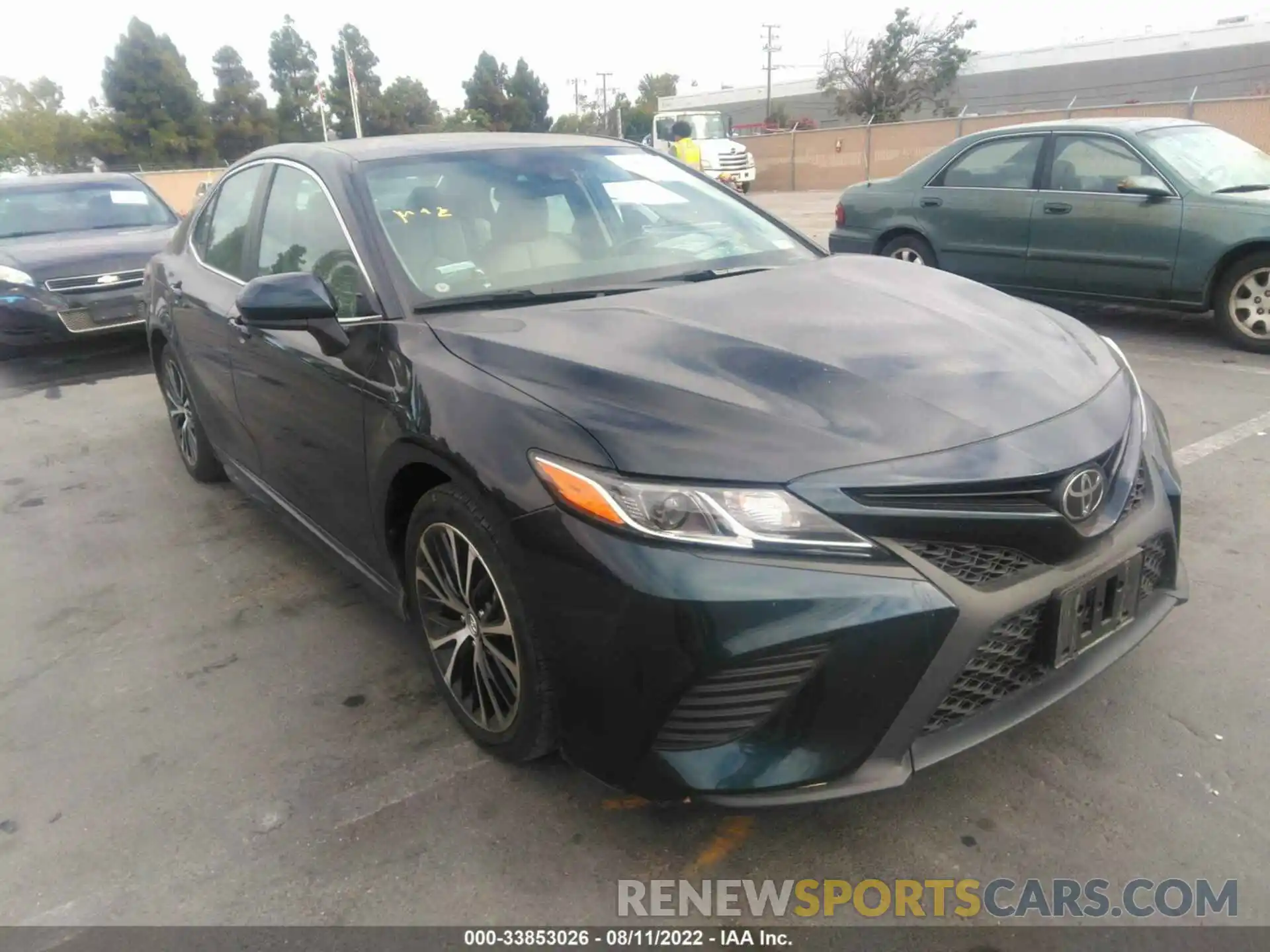 1 Photograph of a damaged car 4T1B11HKXKU734203 TOYOTA CAMRY 2019