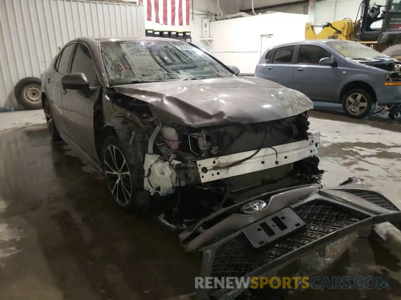 1 Photograph of a damaged car 4T1B11HKXKU734492 TOYOTA CAMRY 2019