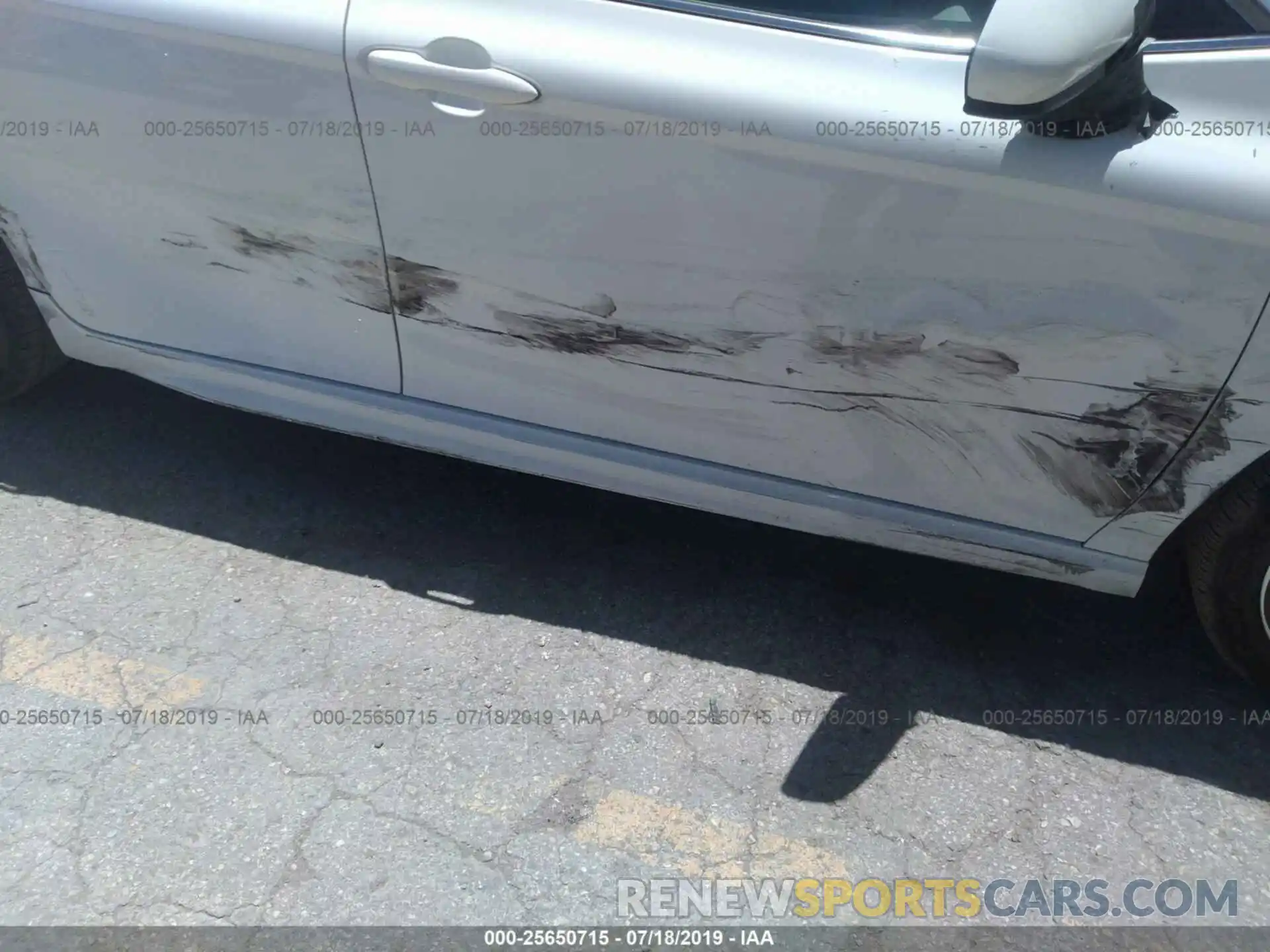 6 Photograph of a damaged car 4T1B11HKXKU734587 TOYOTA CAMRY 2019