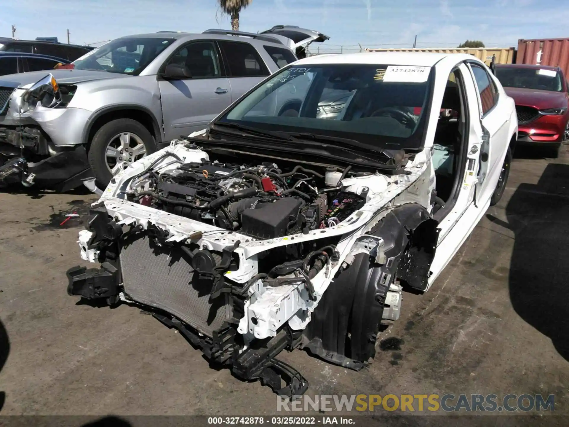 2 Photograph of a damaged car 4T1B11HKXKU735707 TOYOTA CAMRY 2019