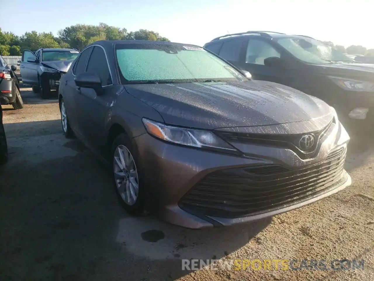 1 Photograph of a damaged car 4T1B11HKXKU735867 TOYOTA CAMRY 2019