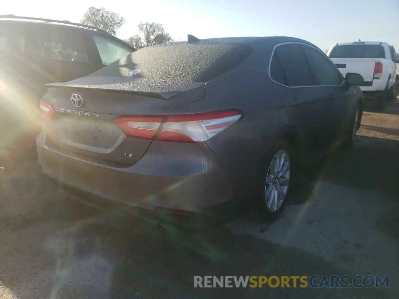 4 Photograph of a damaged car 4T1B11HKXKU735867 TOYOTA CAMRY 2019