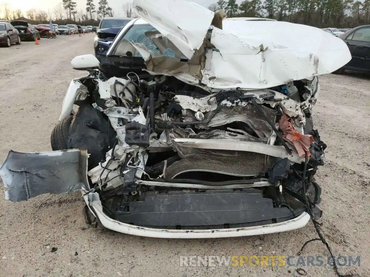 5 Photograph of a damaged car 4T1B11HKXKU735996 TOYOTA CAMRY 2019