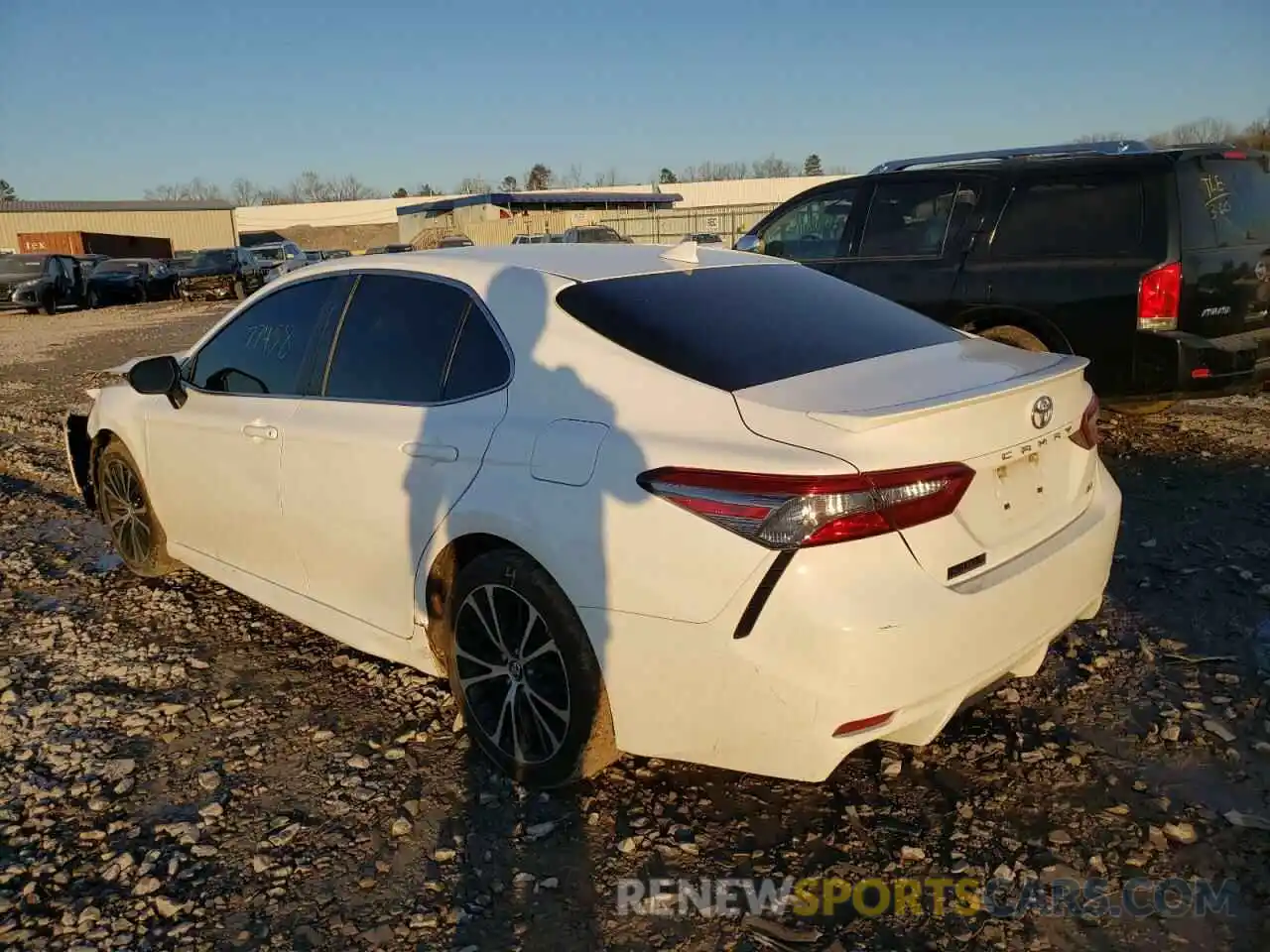 3 Photograph of a damaged car 4T1B11HKXKU736694 TOYOTA CAMRY 2019