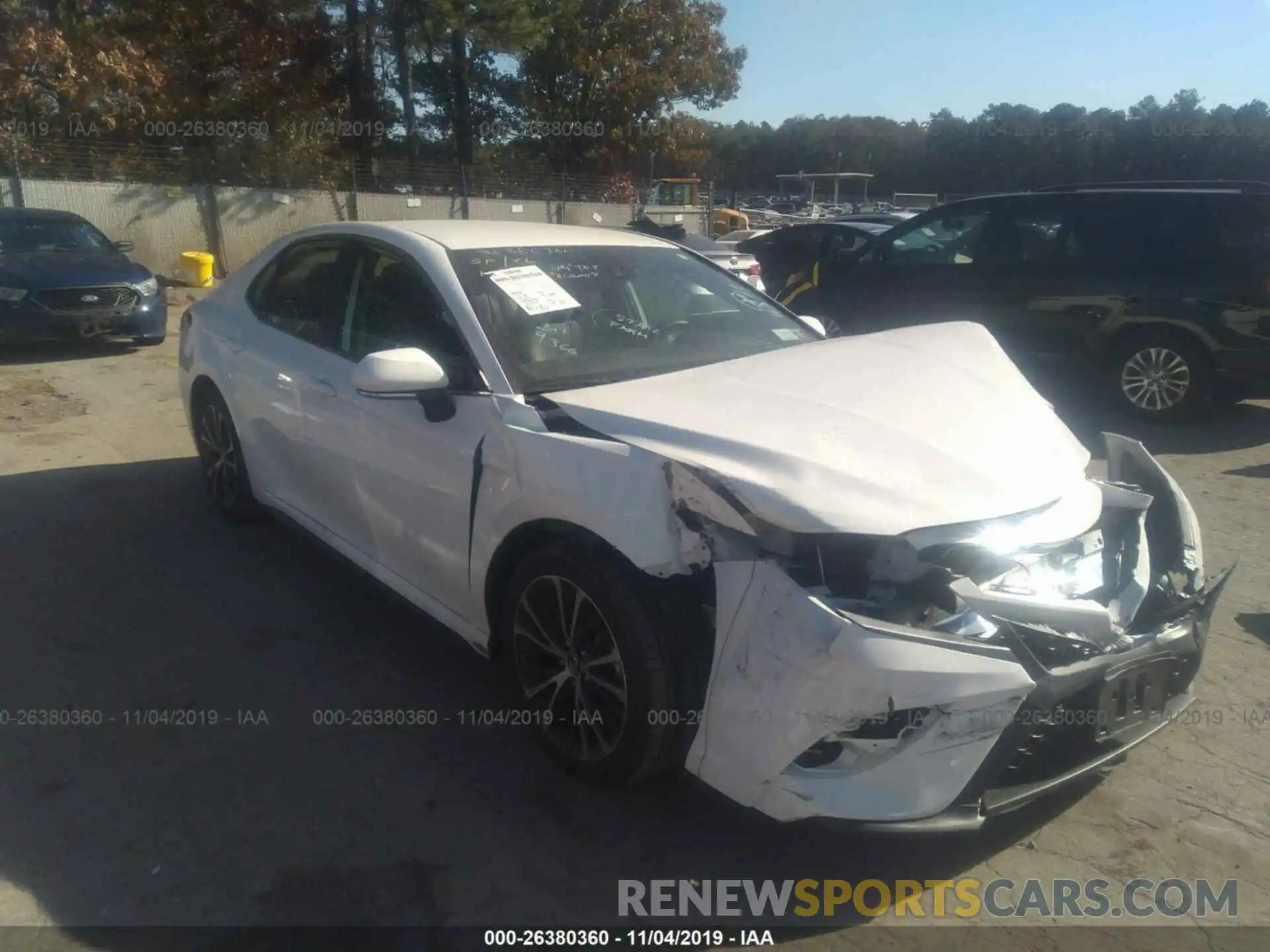 1 Photograph of a damaged car 4T1B11HKXKU737070 TOYOTA CAMRY 2019