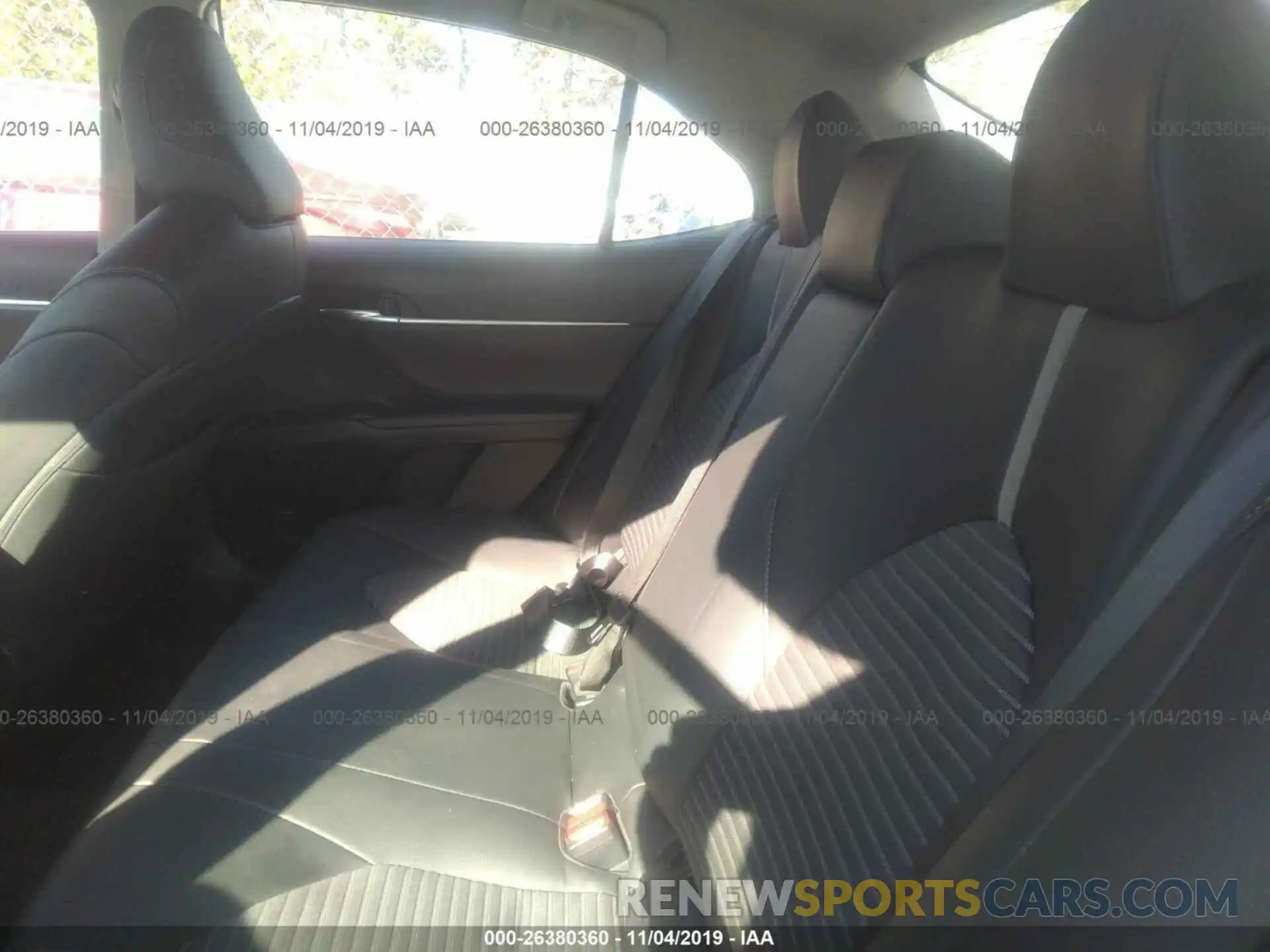 8 Photograph of a damaged car 4T1B11HKXKU737070 TOYOTA CAMRY 2019