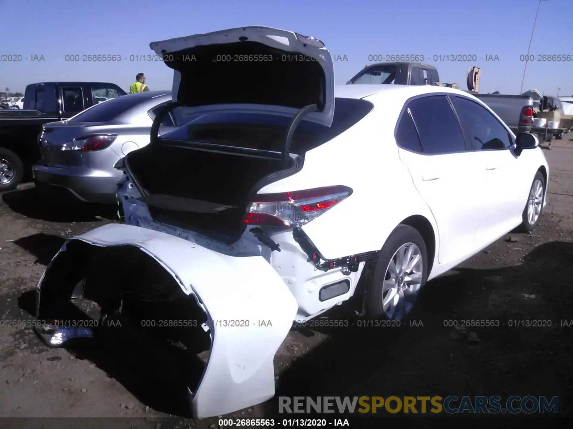 4 Photograph of a damaged car 4T1B11HKXKU737148 TOYOTA CAMRY 2019