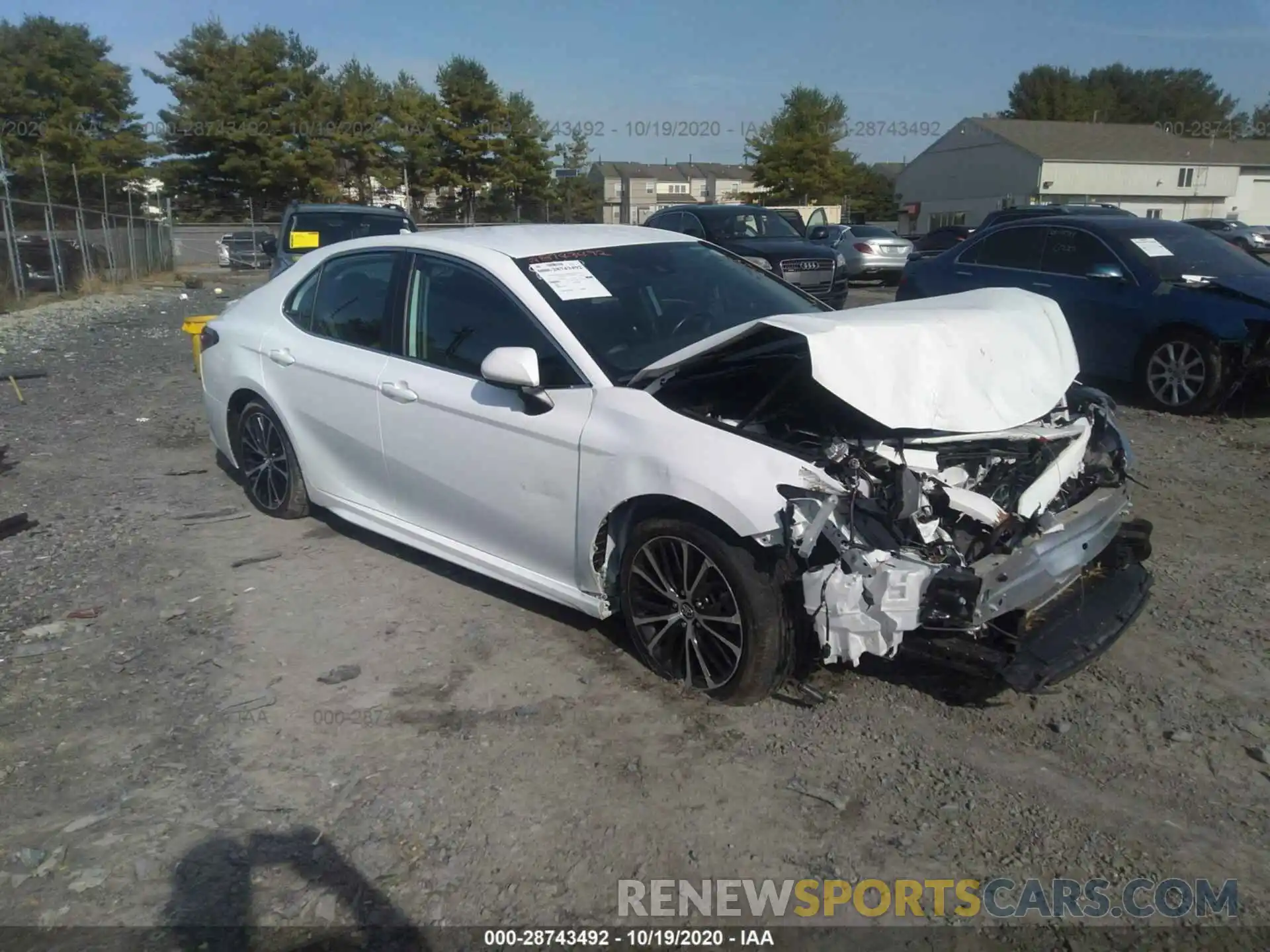 1 Photograph of a damaged car 4T1B11HKXKU738672 TOYOTA CAMRY 2019