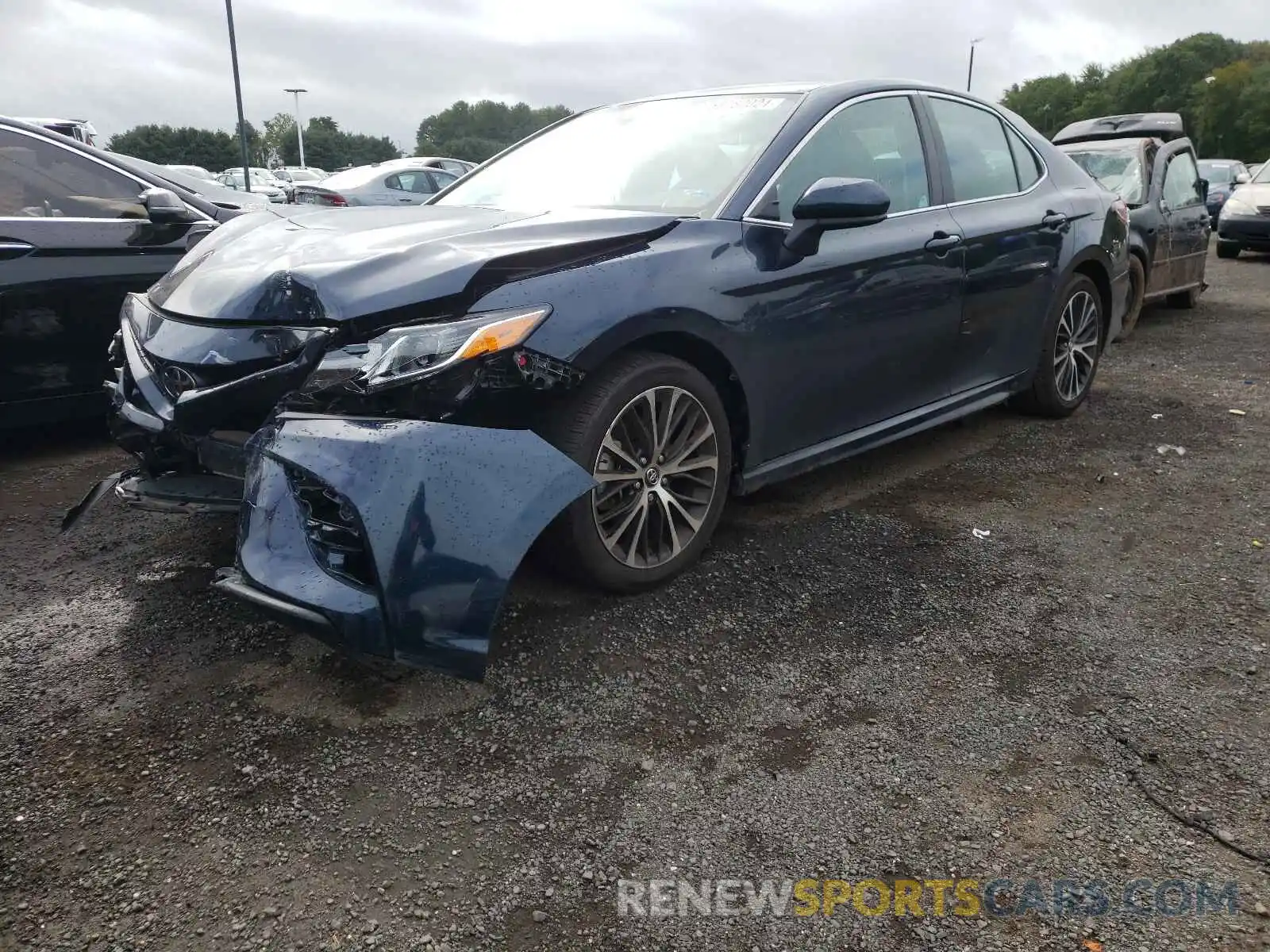 2 Photograph of a damaged car 4T1B11HKXKU738753 TOYOTA CAMRY 2019