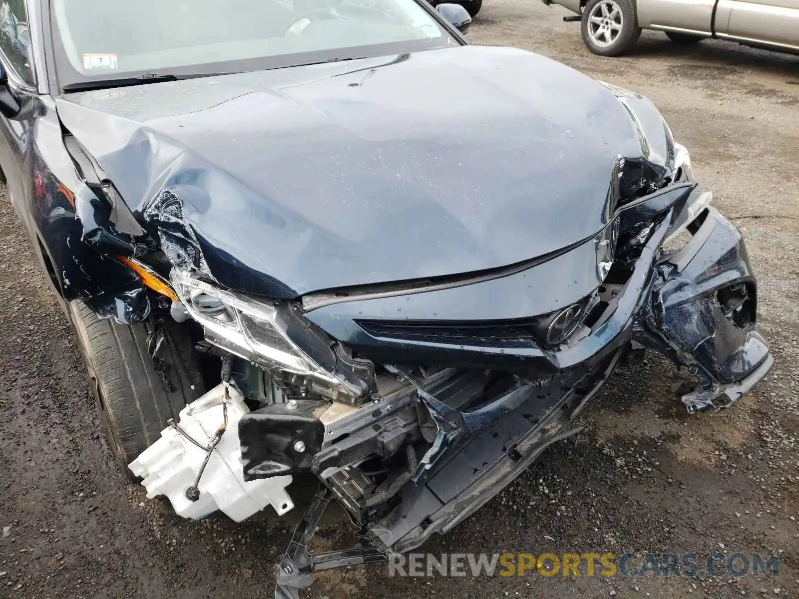 9 Photograph of a damaged car 4T1B11HKXKU738753 TOYOTA CAMRY 2019