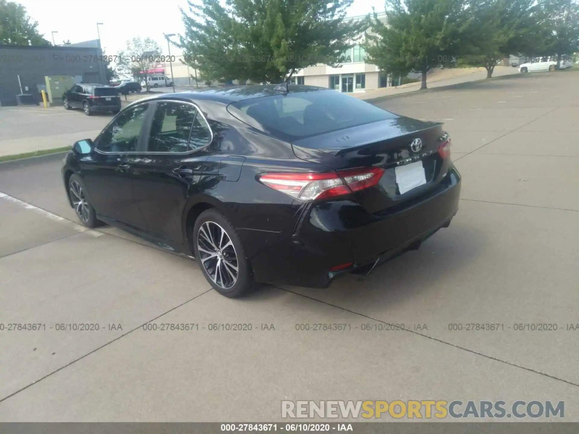 3 Photograph of a damaged car 4T1B11HKXKU739157 TOYOTA CAMRY 2019