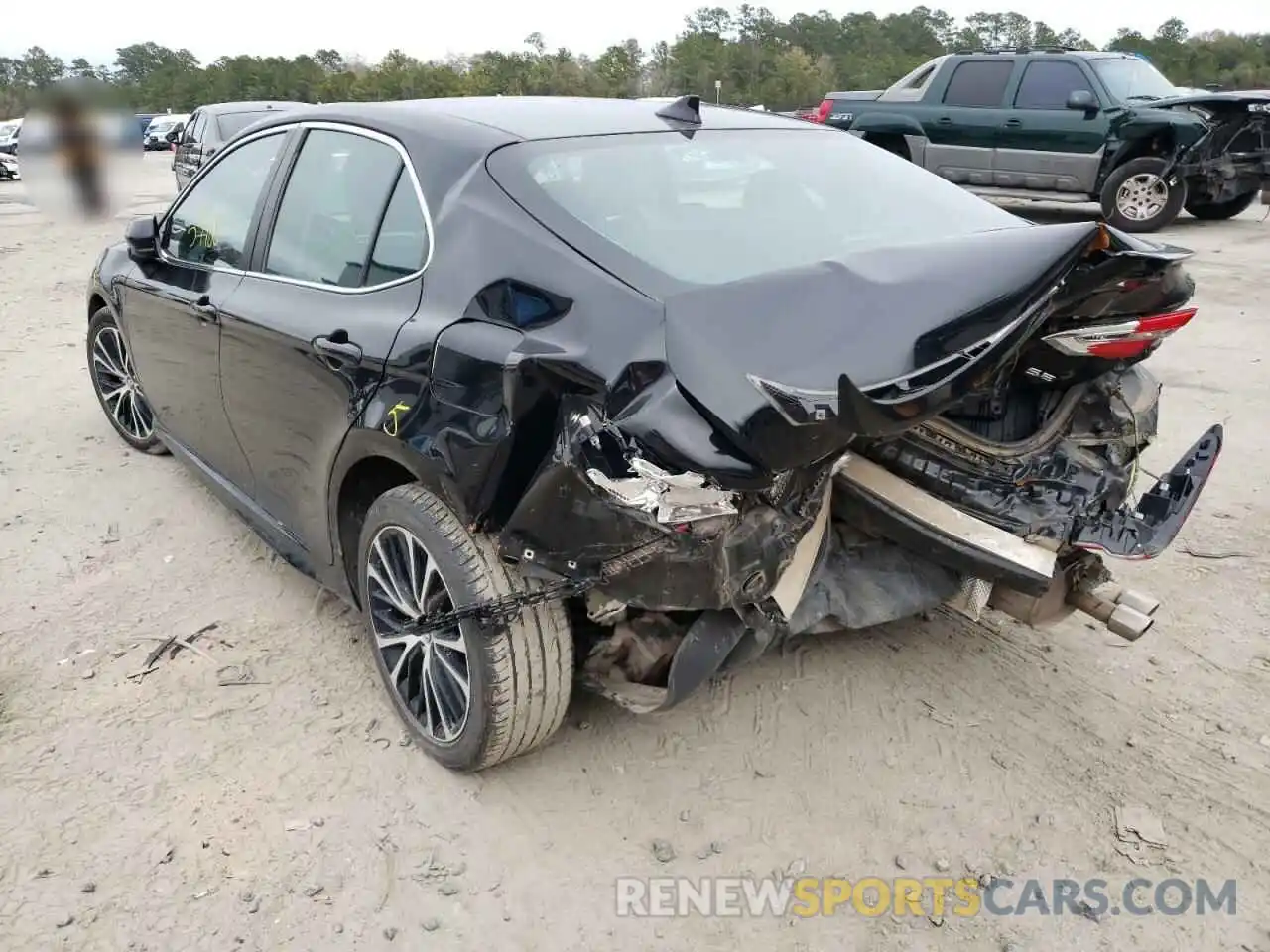 3 Photograph of a damaged car 4T1B11HKXKU740583 TOYOTA CAMRY 2019