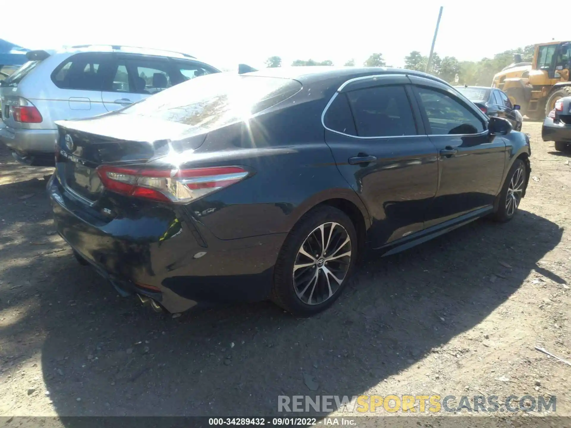 4 Photograph of a damaged car 4T1B11HKXKU741250 TOYOTA CAMRY 2019