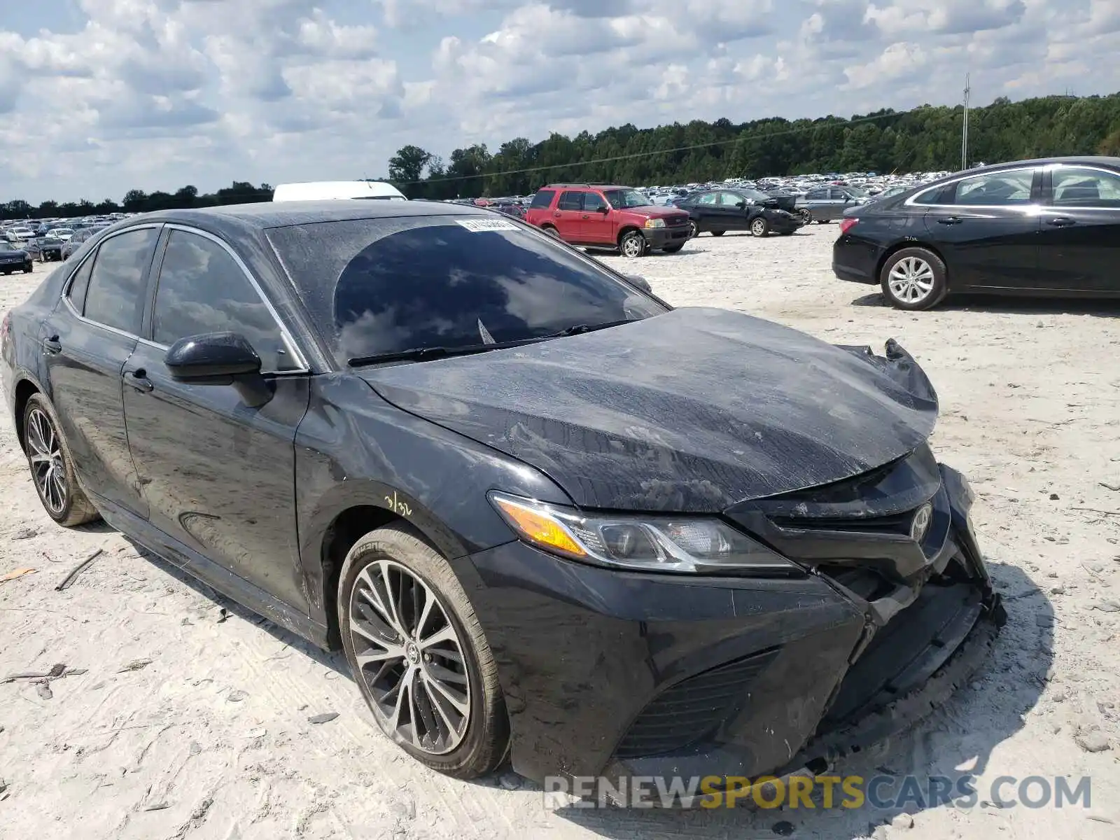 1 Photograph of a damaged car 4T1B11HKXKU741331 TOYOTA CAMRY 2019