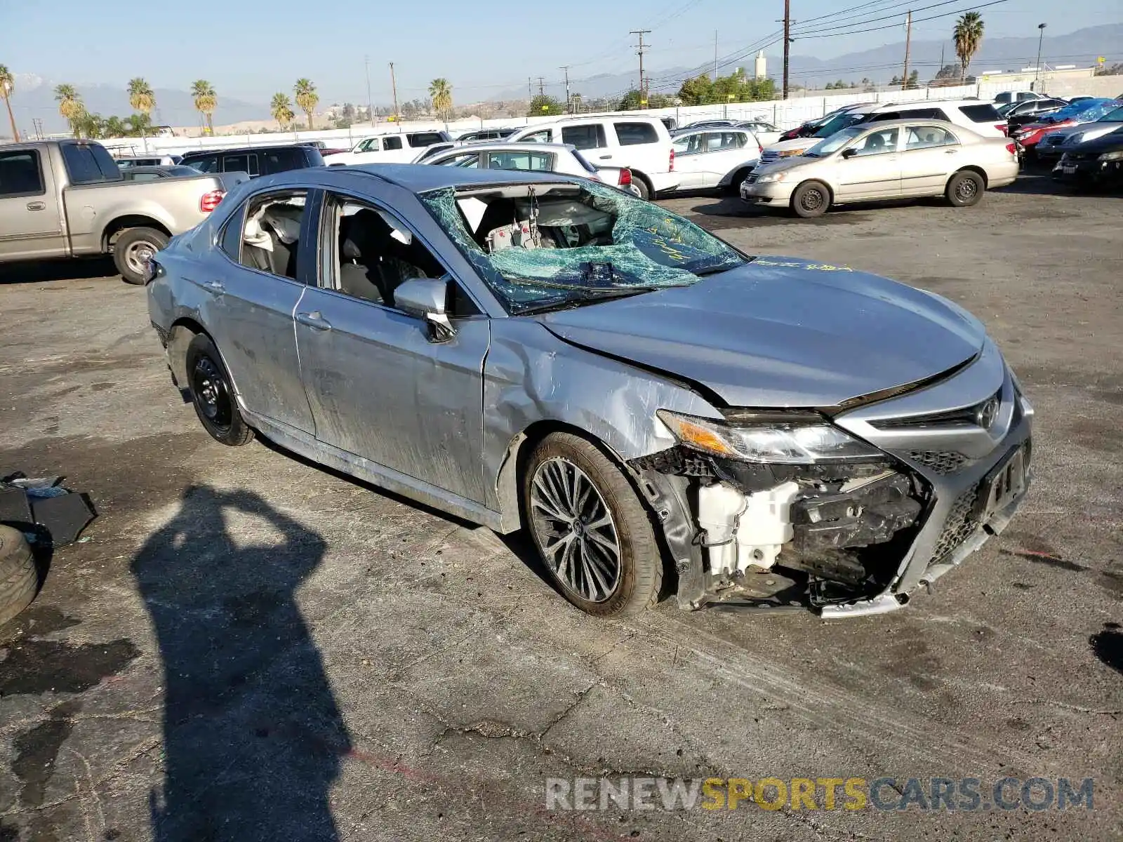 1 Photograph of a damaged car 4T1B11HKXKU741894 TOYOTA CAMRY 2019