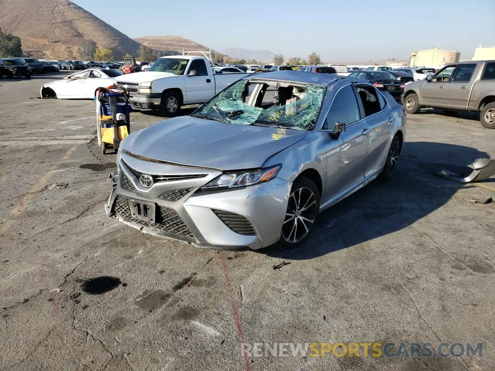 2 Photograph of a damaged car 4T1B11HKXKU741894 TOYOTA CAMRY 2019