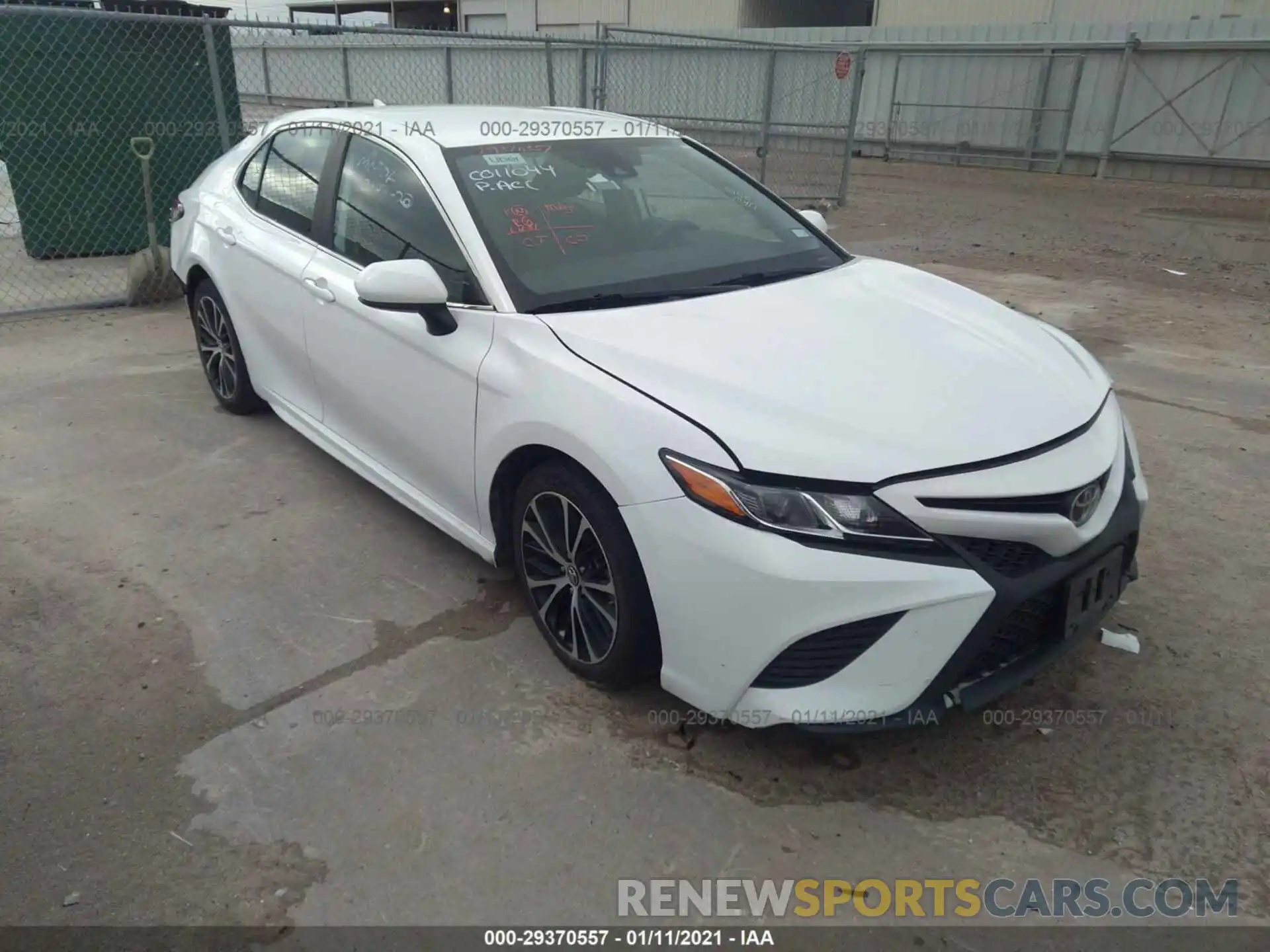 1 Photograph of a damaged car 4T1B11HKXKU742222 TOYOTA CAMRY 2019