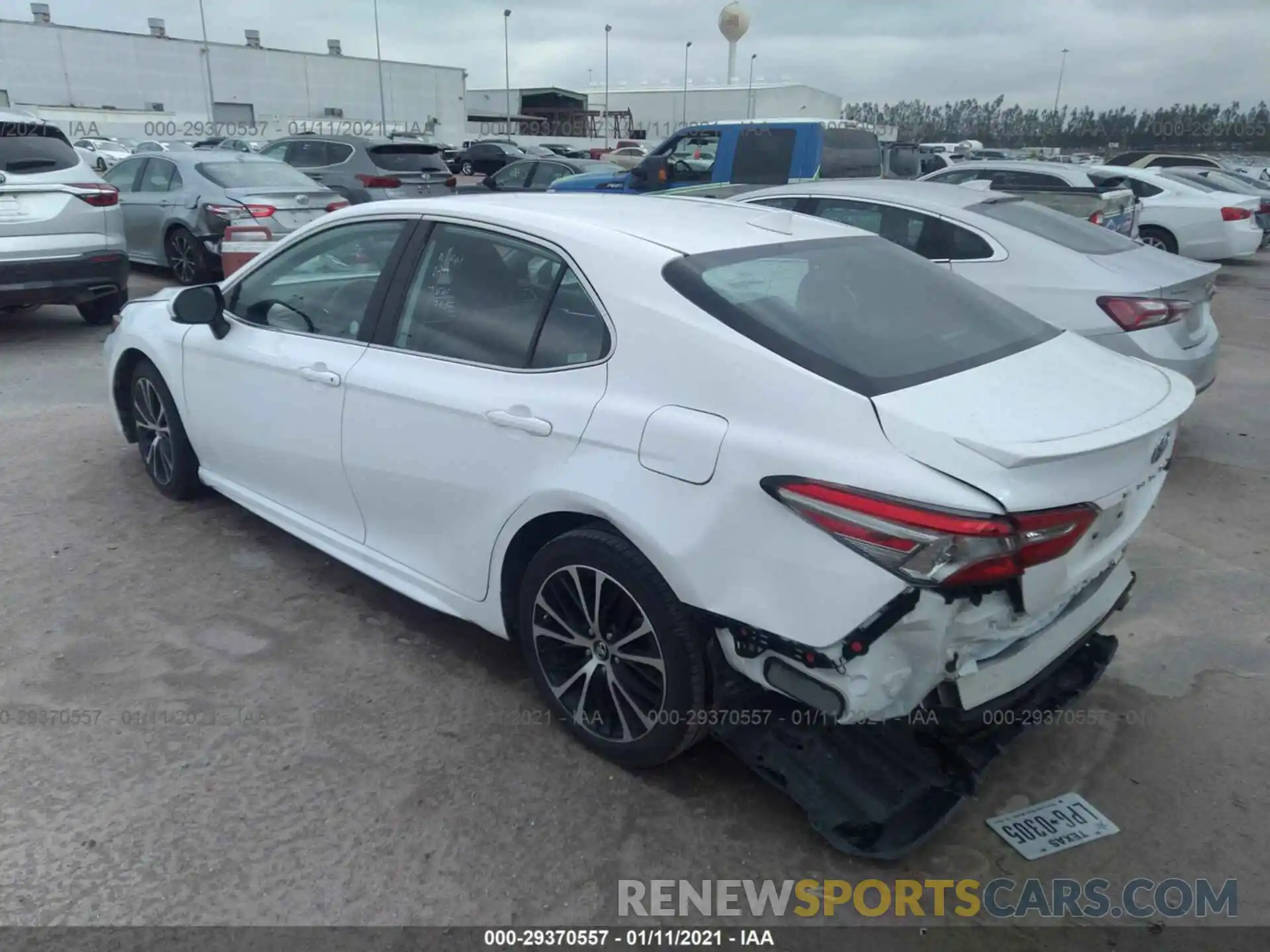 3 Photograph of a damaged car 4T1B11HKXKU742222 TOYOTA CAMRY 2019