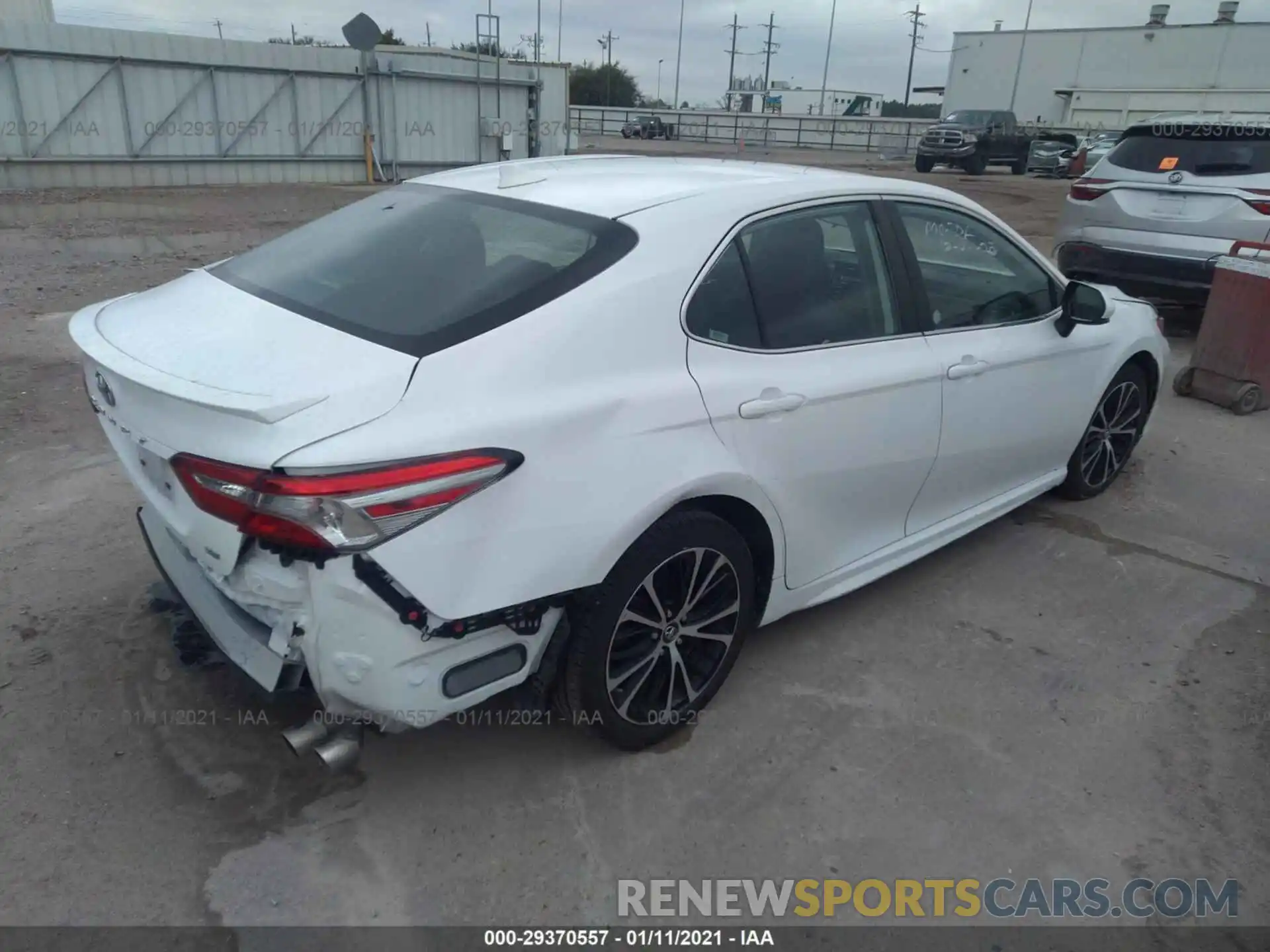 4 Photograph of a damaged car 4T1B11HKXKU742222 TOYOTA CAMRY 2019