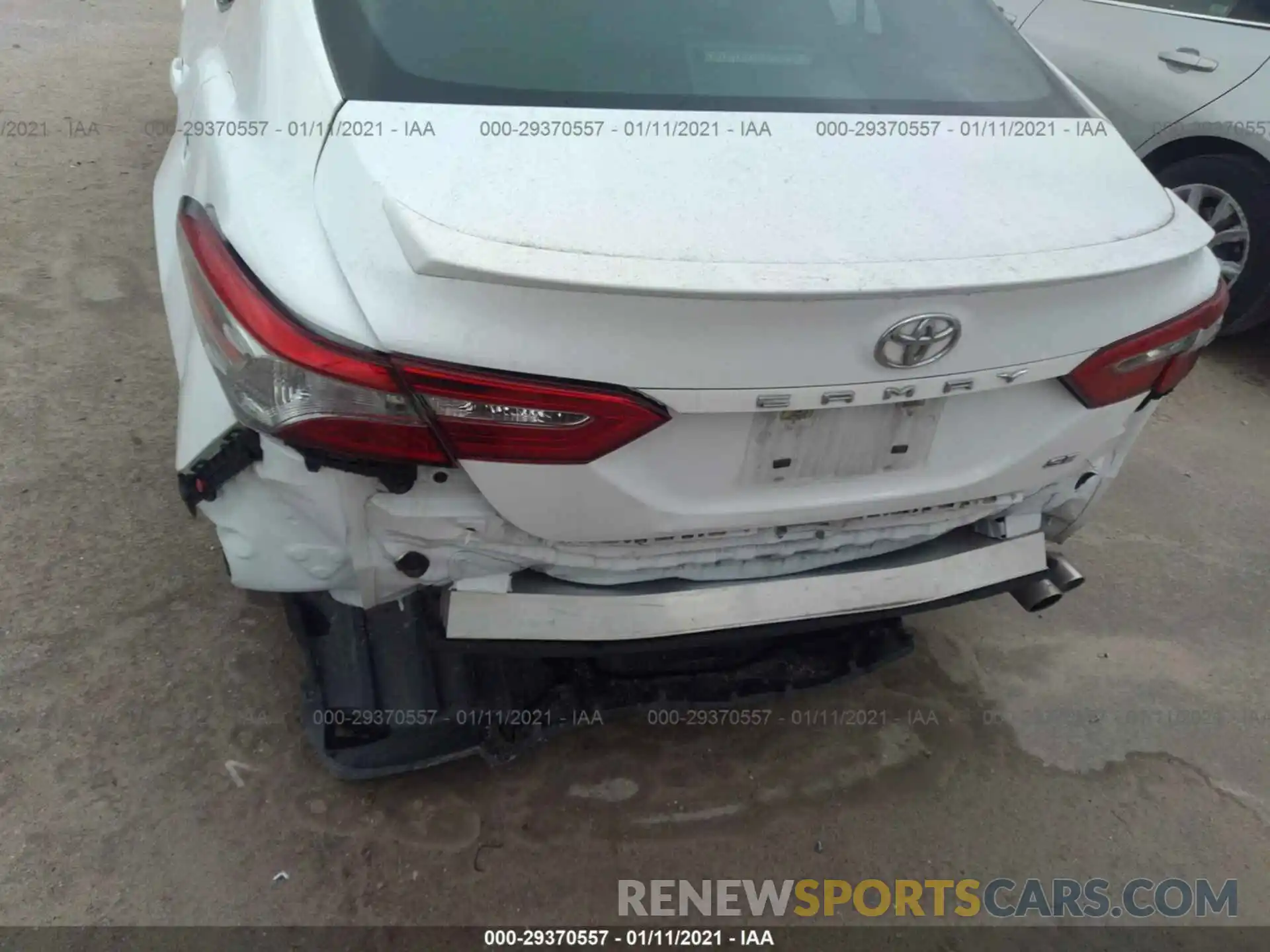 6 Photograph of a damaged car 4T1B11HKXKU742222 TOYOTA CAMRY 2019