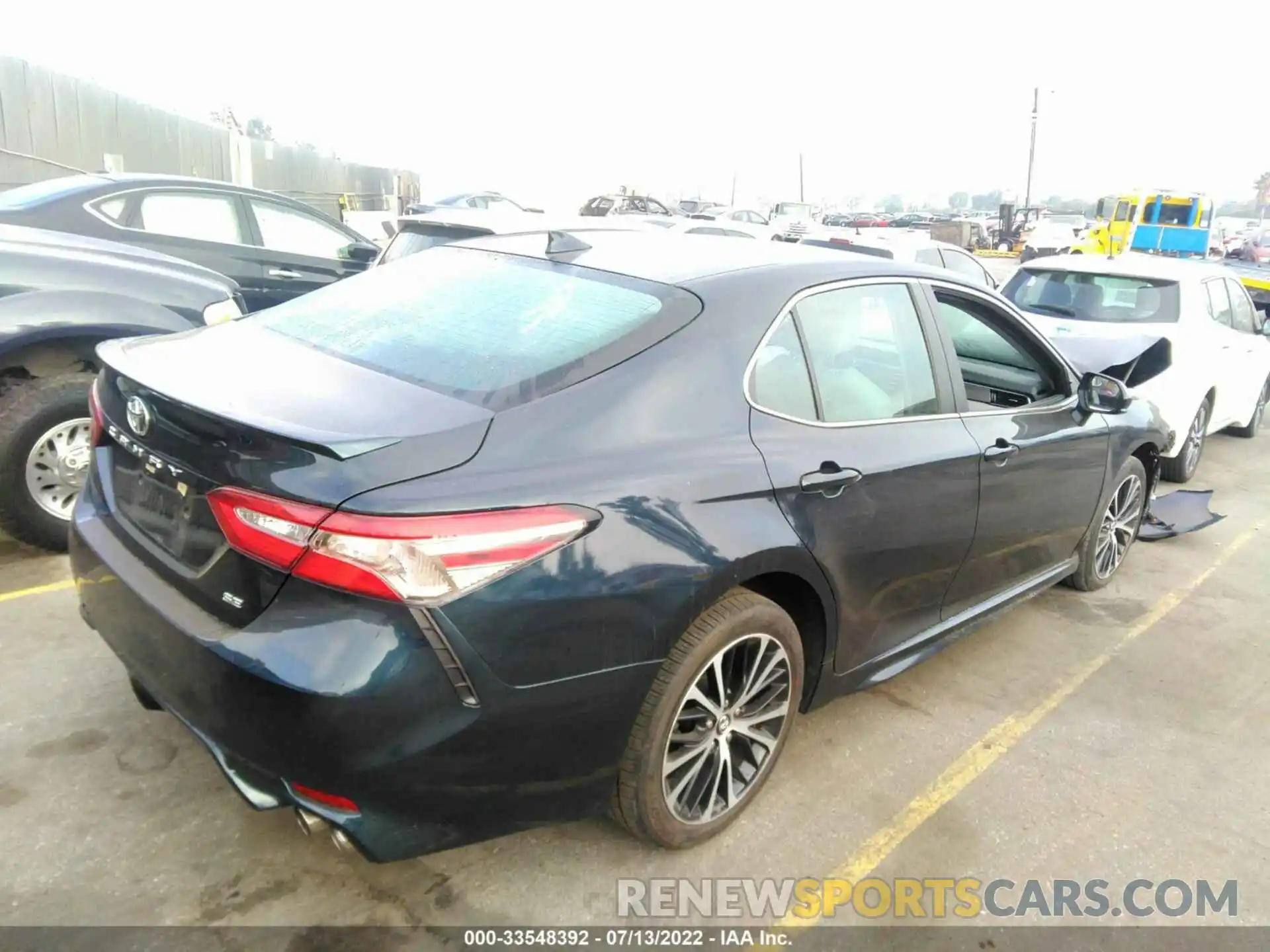 4 Photograph of a damaged car 4T1B11HKXKU742379 TOYOTA CAMRY 2019