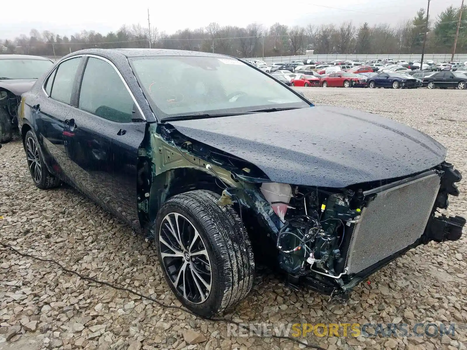 1 Photograph of a damaged car 4T1B11HKXKU742429 TOYOTA CAMRY 2019