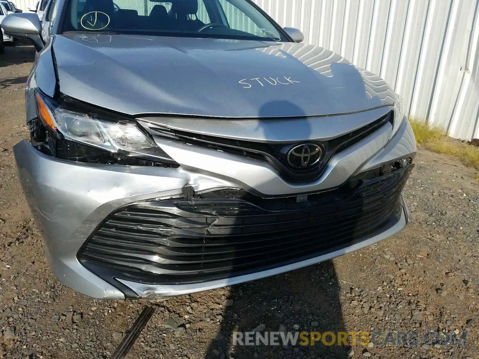 9 Photograph of a damaged car 4T1B11HKXKU743113 TOYOTA CAMRY 2019