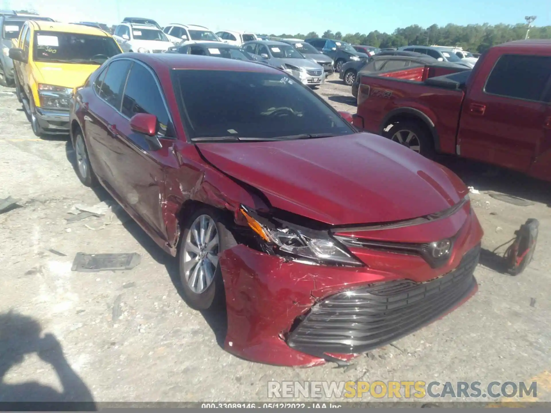 1 Photograph of a damaged car 4T1B11HKXKU743306 TOYOTA CAMRY 2019