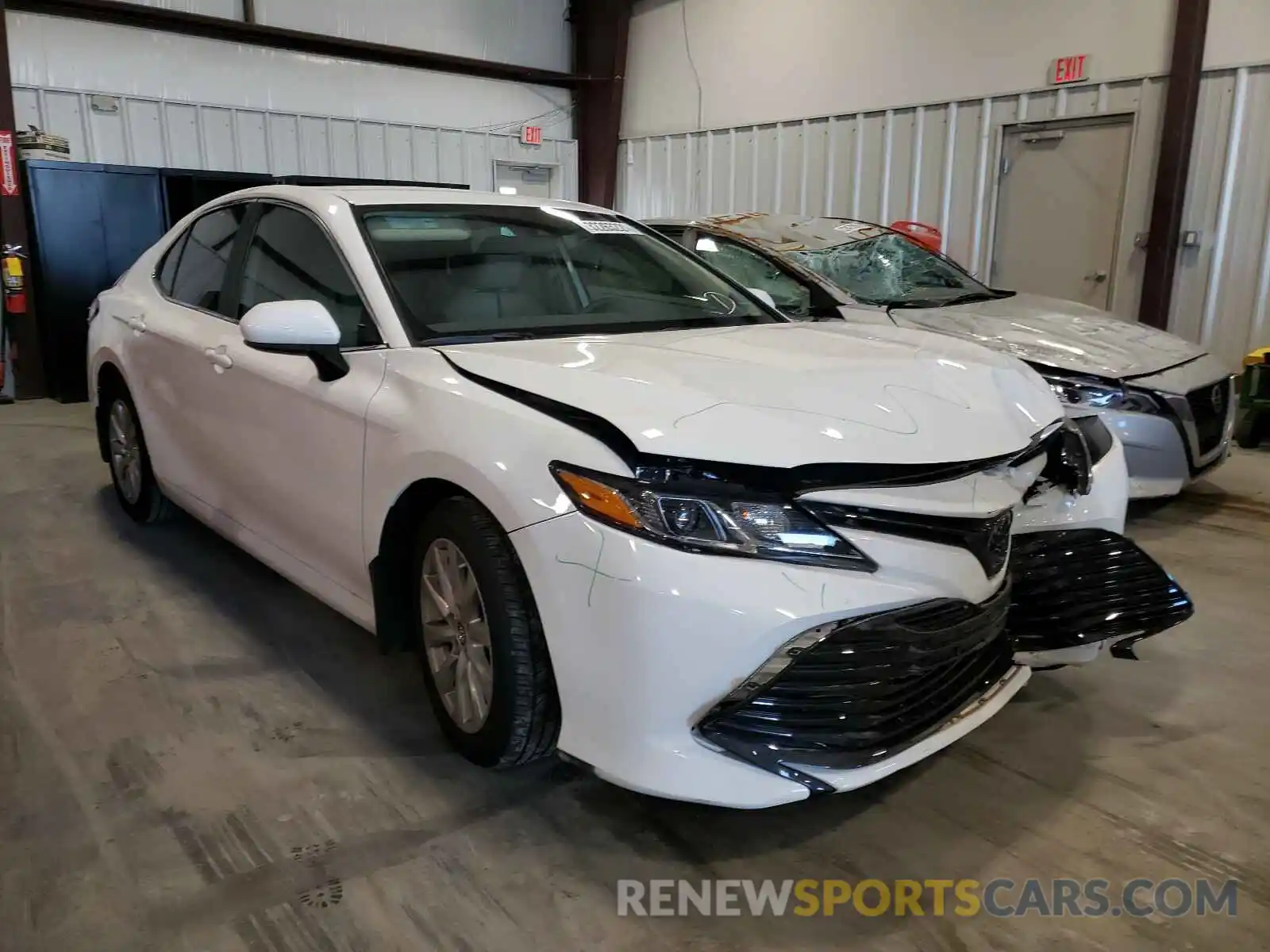 1 Photograph of a damaged car 4T1B11HKXKU743662 TOYOTA CAMRY 2019