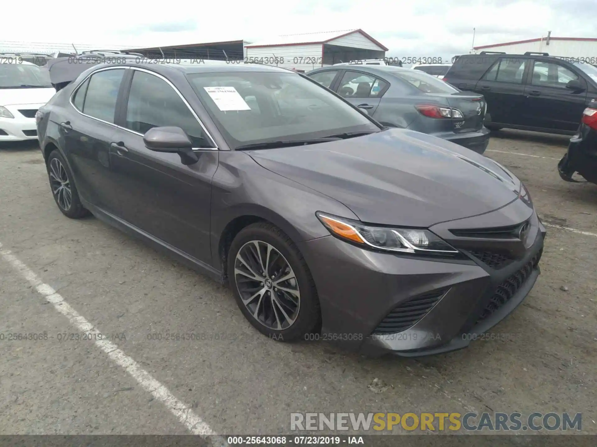 1 Photograph of a damaged car 4T1B11HKXKU743676 TOYOTA CAMRY 2019