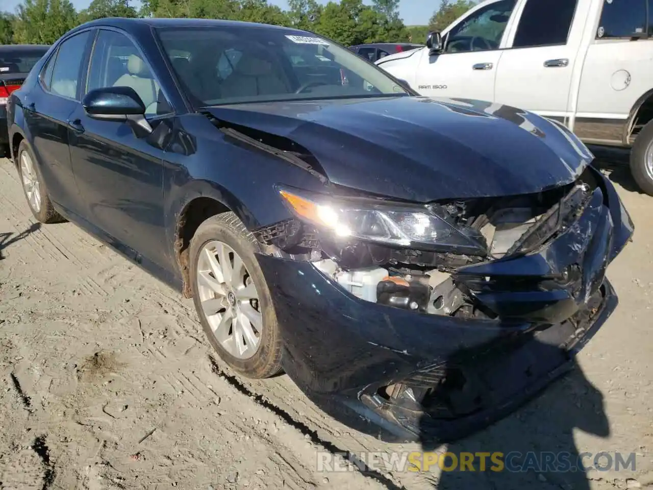 1 Photograph of a damaged car 4T1B11HKXKU744312 TOYOTA CAMRY 2019