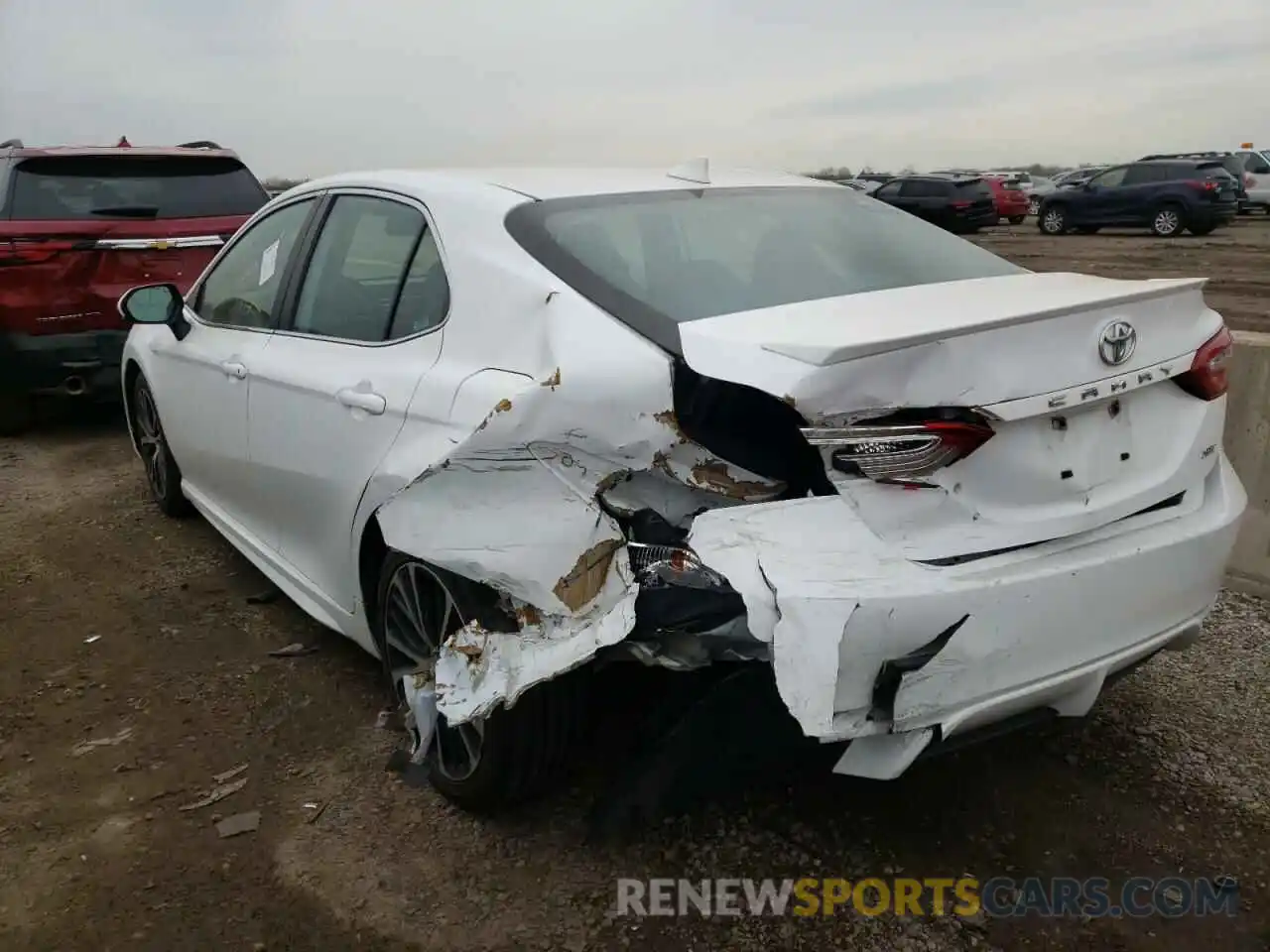 3 Photograph of a damaged car 4T1B11HKXKU745931 TOYOTA CAMRY 2019