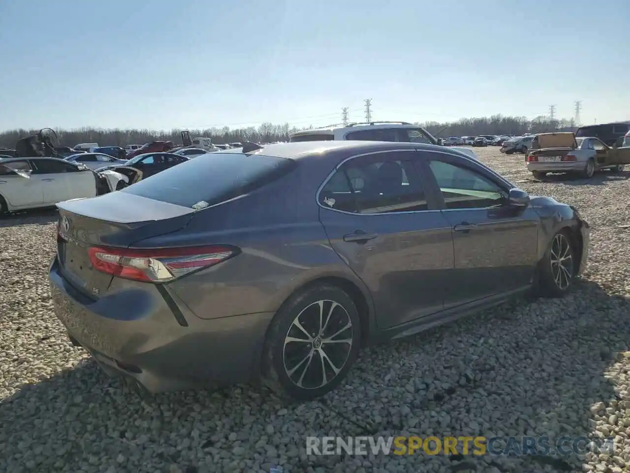 3 Photograph of a damaged car 4T1B11HKXKU746478 TOYOTA CAMRY 2019