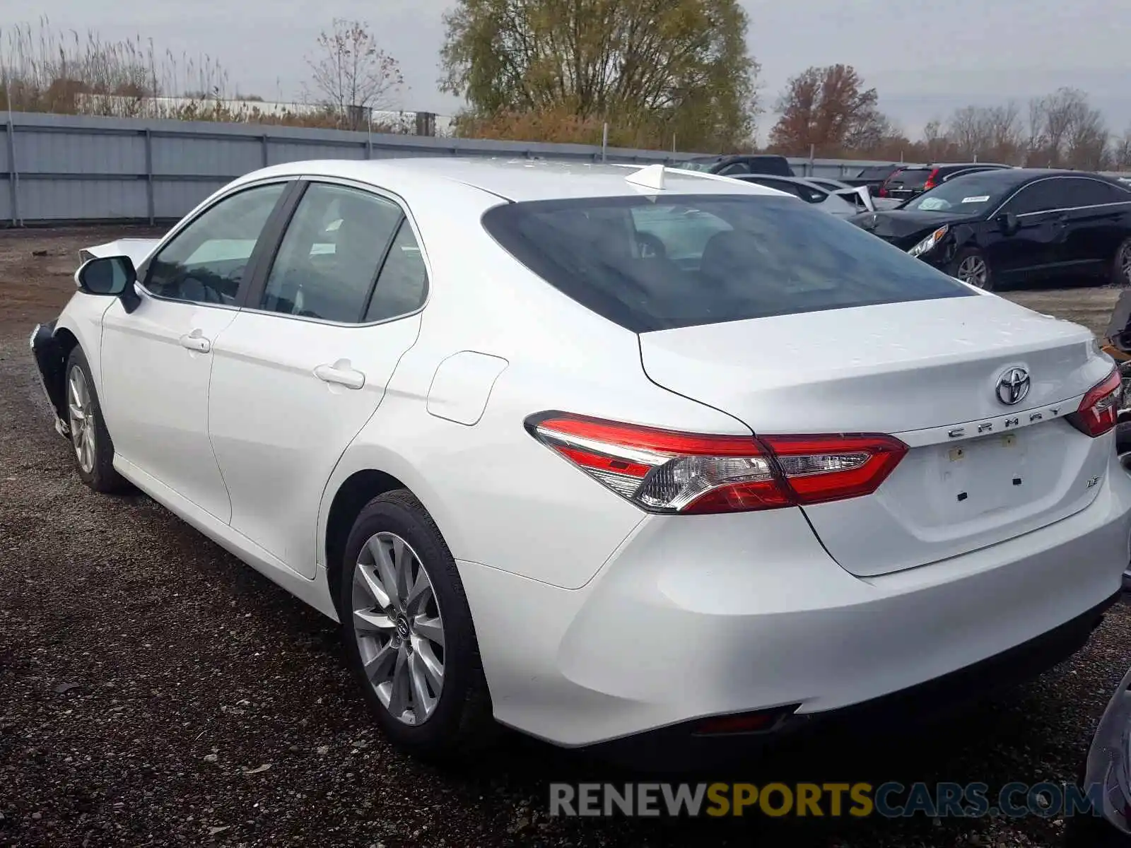 3 Photograph of a damaged car 4T1B11HKXKU746660 TOYOTA CAMRY 2019