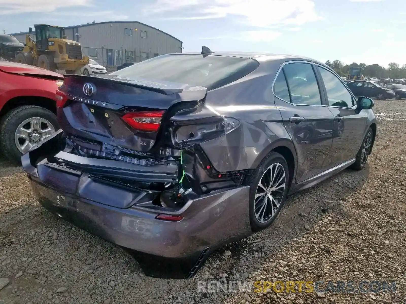 4 Photograph of a damaged car 4T1B11HKXKU748327 TOYOTA CAMRY 2019