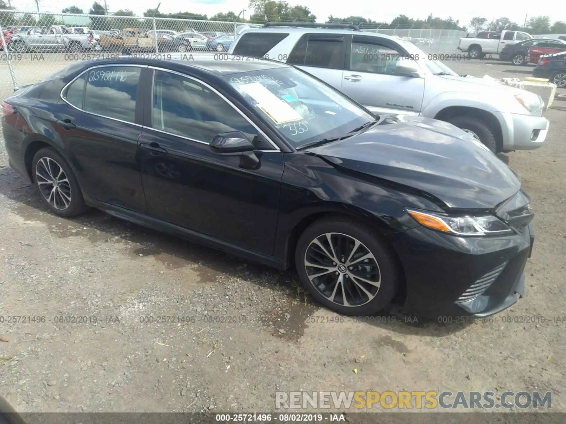 1 Photograph of a damaged car 4T1B11HKXKU748991 TOYOTA CAMRY 2019