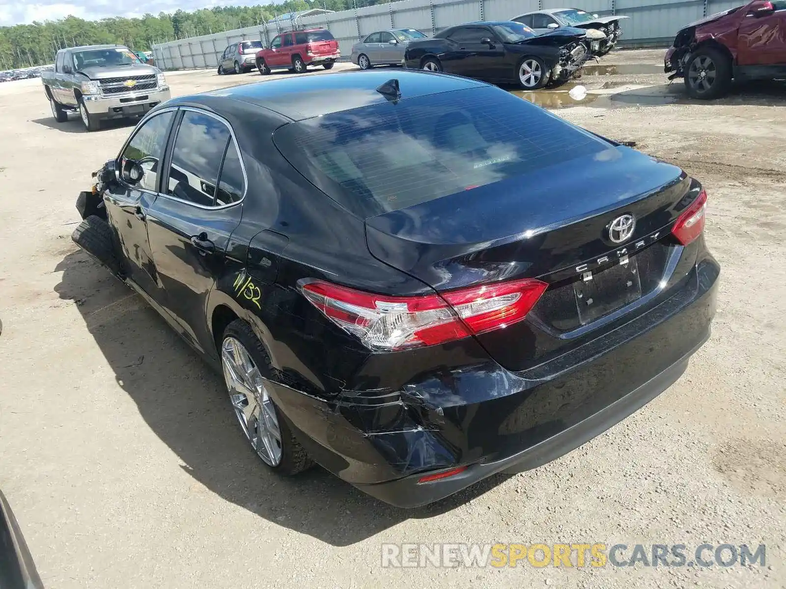 3 Photograph of a damaged car 4T1B11HKXKU749297 TOYOTA CAMRY 2019