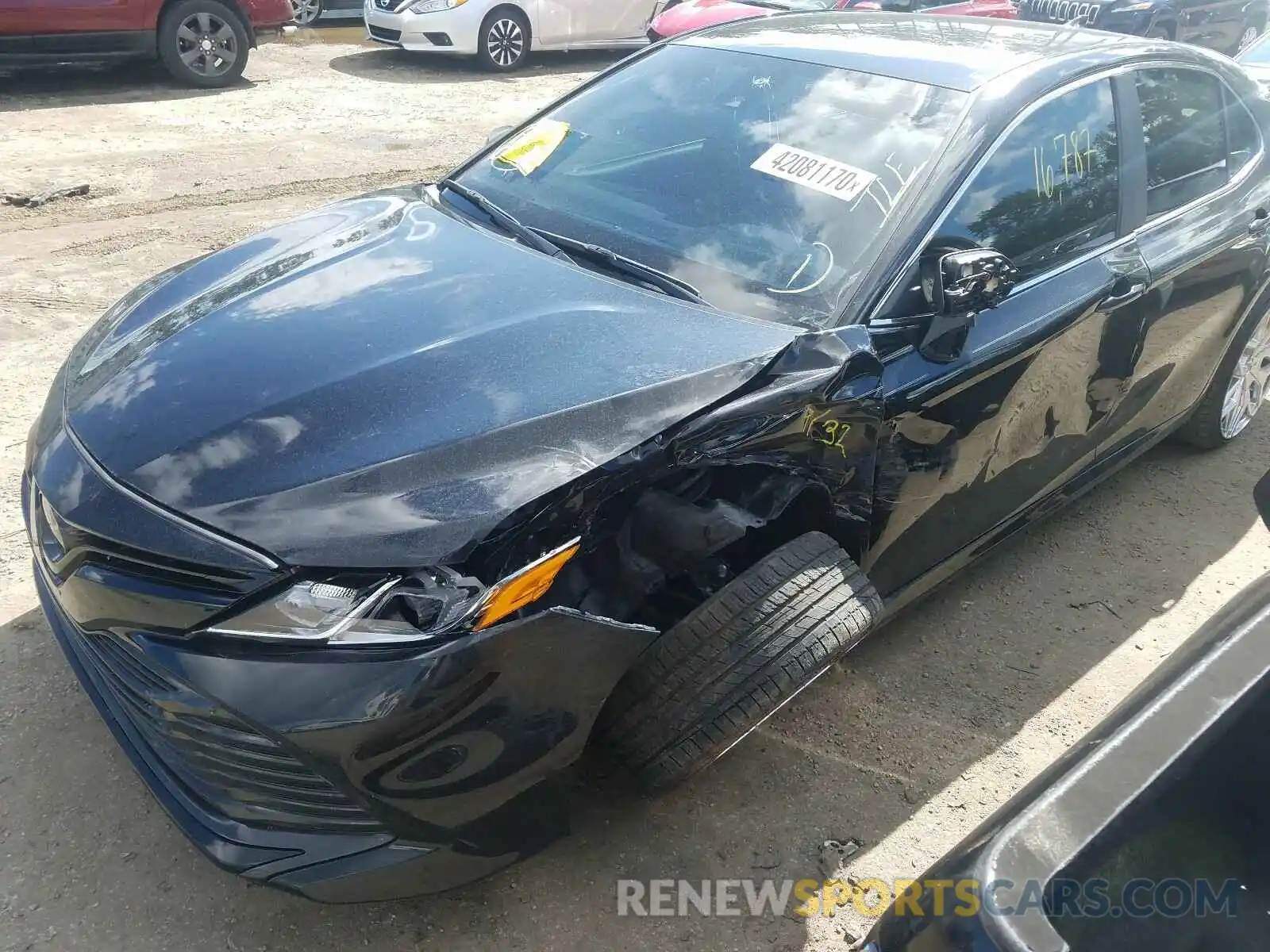 9 Photograph of a damaged car 4T1B11HKXKU749297 TOYOTA CAMRY 2019