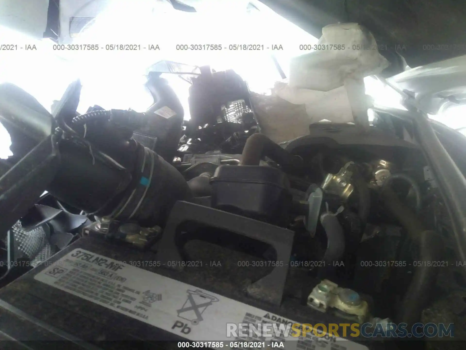 10 Photograph of a damaged car 4T1B11HKXKU750594 TOYOTA CAMRY 2019