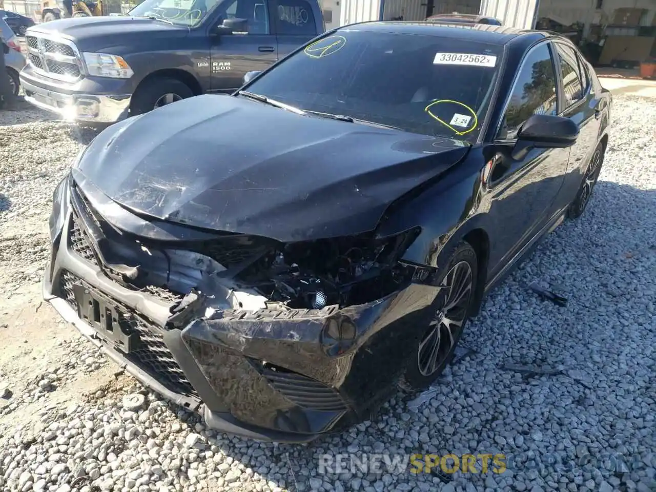 2 Photograph of a damaged car 4T1B11HKXKU751907 TOYOTA CAMRY 2019