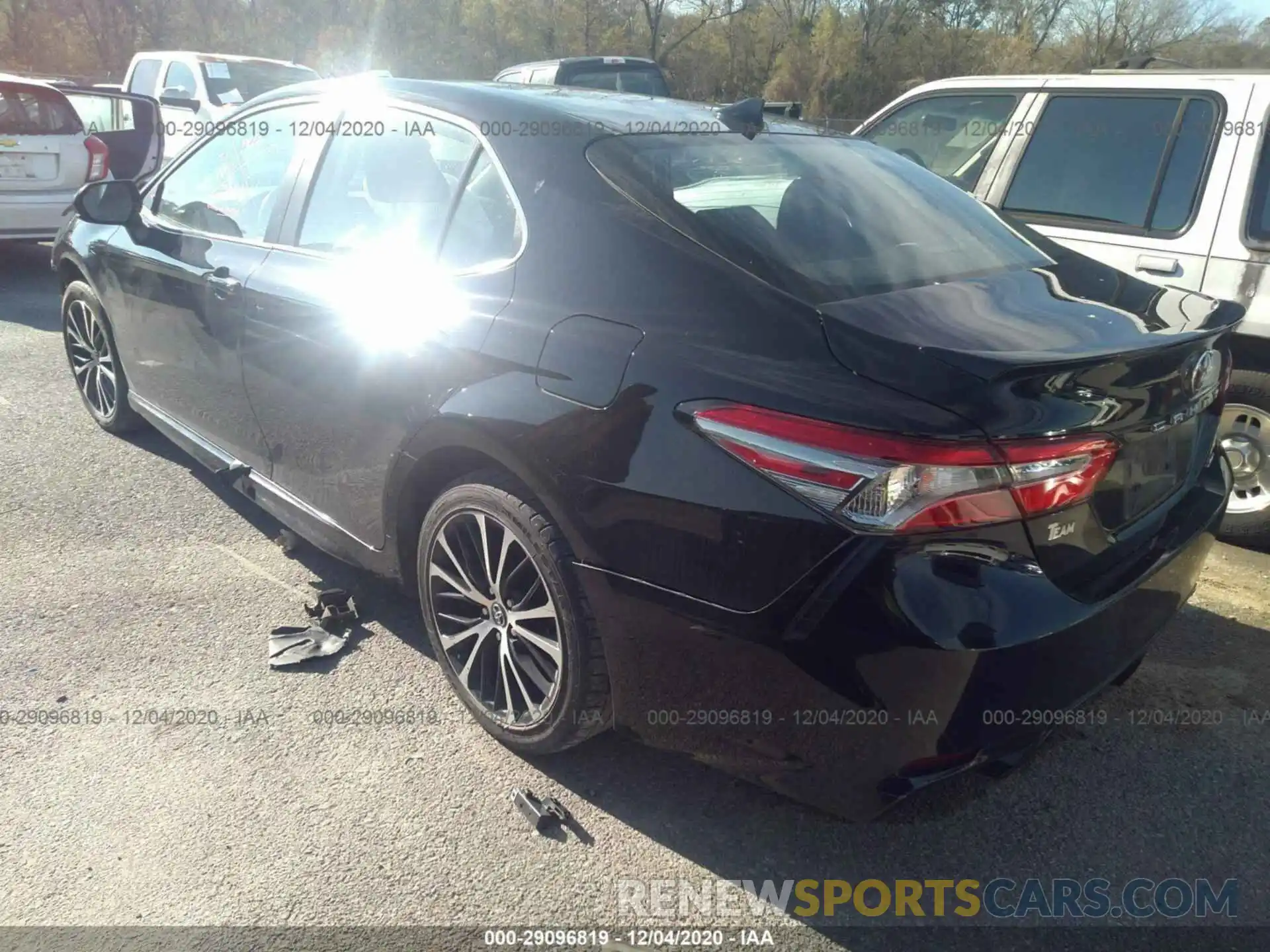 3 Photograph of a damaged car 4T1B11HKXKU752216 TOYOTA CAMRY 2019