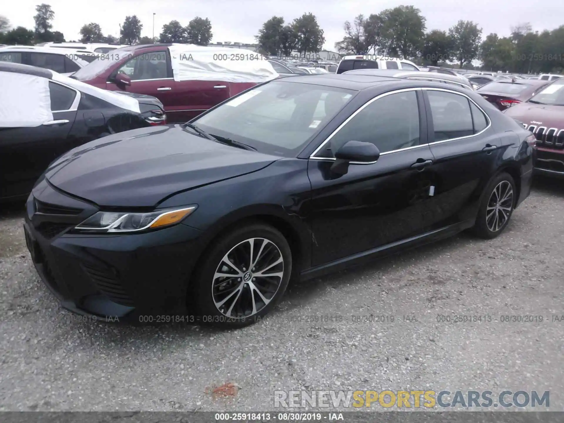 2 Photograph of a damaged car 4T1B11HKXKU752538 TOYOTA CAMRY 2019