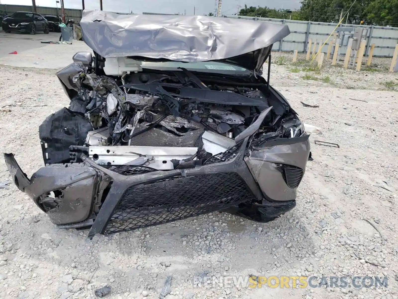 9 Photograph of a damaged car 4T1B11HKXKU752751 TOYOTA CAMRY 2019