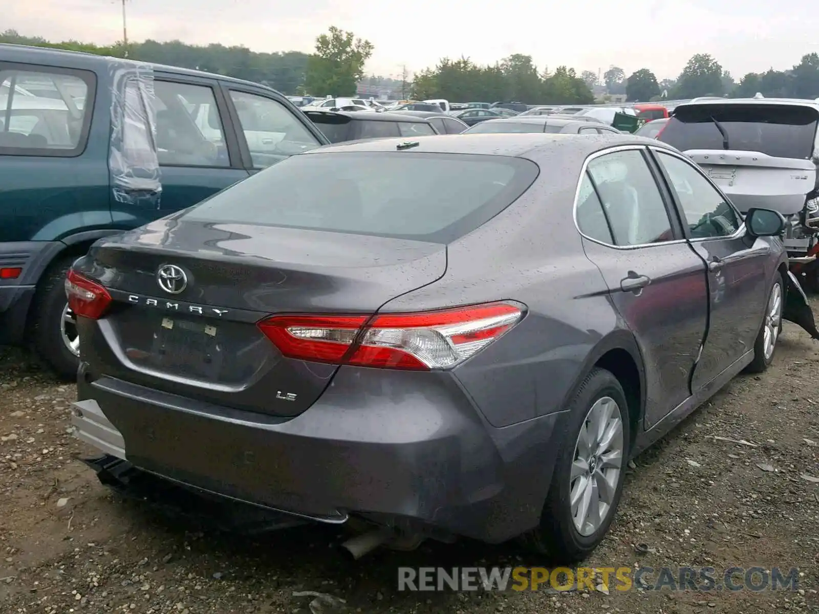 4 Photograph of a damaged car 4T1B11HKXKU753530 TOYOTA CAMRY 2019