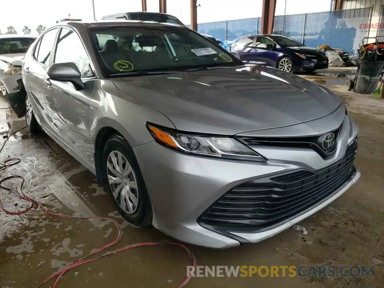 1 Фотография поврежденного автомобиля 4T1B11HKXKU753673 TOYOTA CAMRY 2019