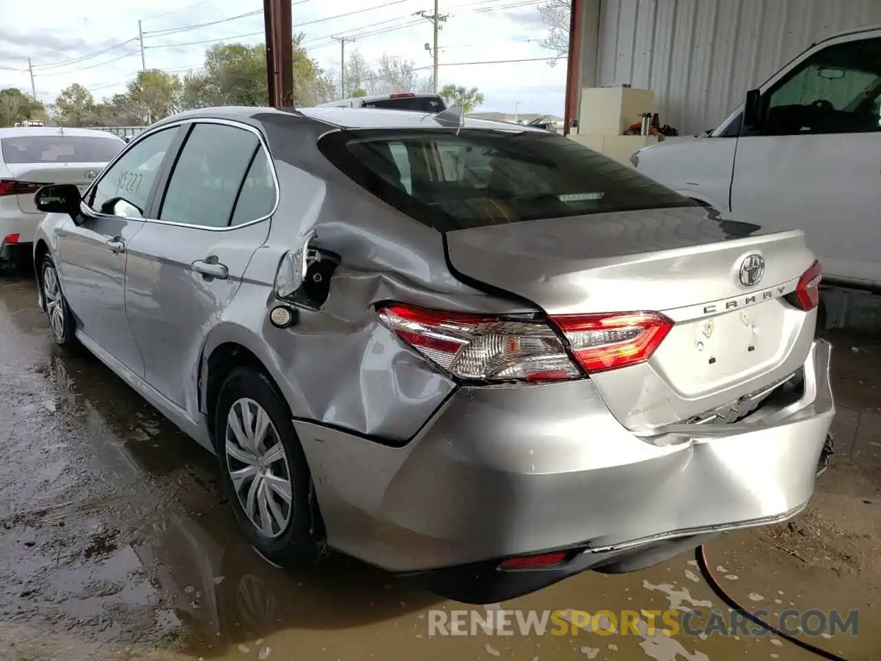 3 Photograph of a damaged car 4T1B11HKXKU753673 TOYOTA CAMRY 2019