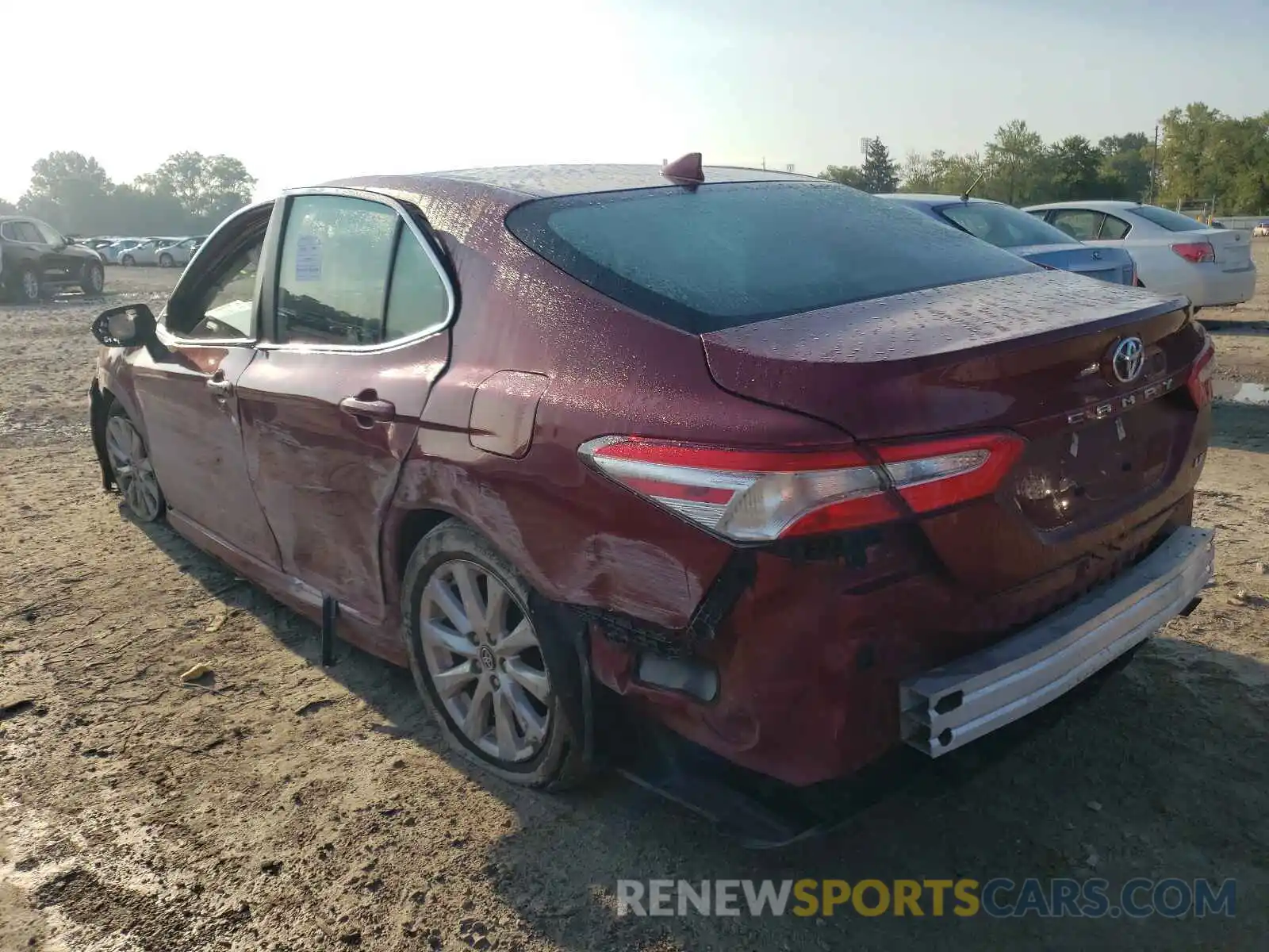 3 Photograph of a damaged car 4T1B11HKXKU753933 TOYOTA CAMRY 2019