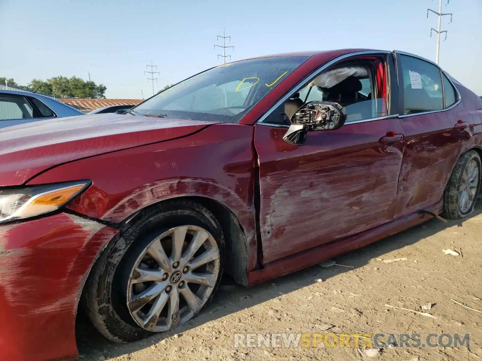 9 Photograph of a damaged car 4T1B11HKXKU753933 TOYOTA CAMRY 2019