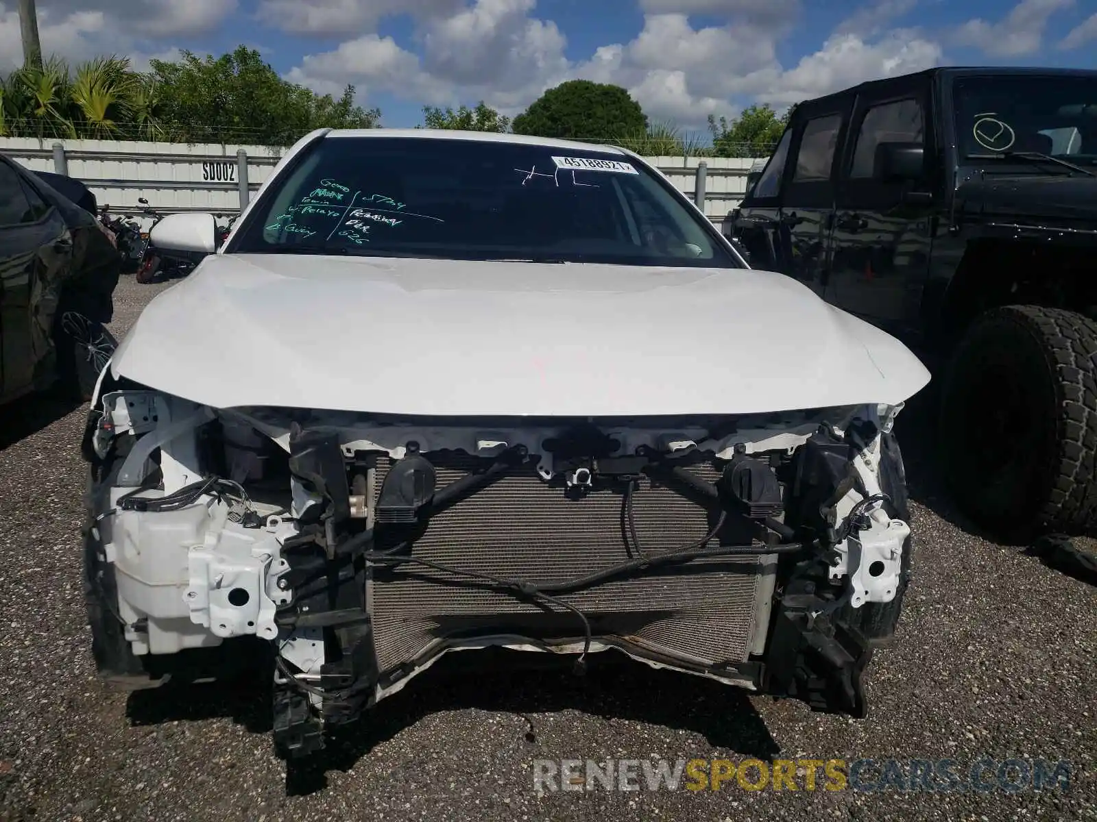 9 Photograph of a damaged car 4T1B11HKXKU754340 TOYOTA CAMRY 2019